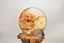 Load image into Gallery viewer, European poplar mappa burl hanging wall clock with metal rim 38cm Diameter, Clock could be rotate to any hanging position.