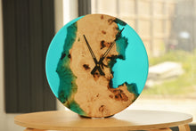 Load image into Gallery viewer, Poplar mappa burl timber 40cm daiameter wall hanging clock with transparent turquoise resin.