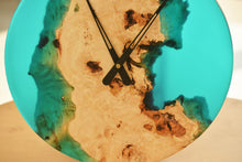 Load image into Gallery viewer, Poplar mappa burl timber 40cm daiameter wall hanging clock with transparent turquoise resin.