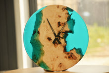 Load image into Gallery viewer, Poplar mappa burl timber 40cm daiameter wall hanging clock with transparent turquoise resin.