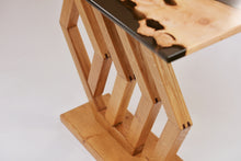 Load image into Gallery viewer, Handmade console table with English purl oak and resin top