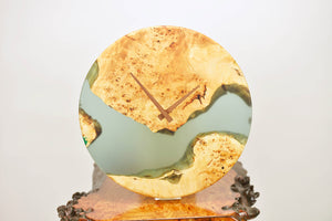 Lime epoxy resin with poplar mappa burl hanging wall clock 35cm Diameter, Clock could be rotate to any hanging position.
