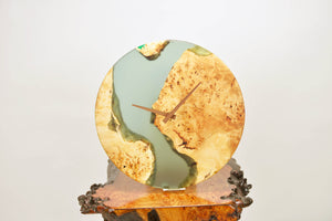 Lime epoxy resin with poplar mappa burl hanging wall clock 35cm Diameter, Clock could be rotate to any hanging position.