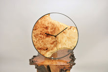 Load image into Gallery viewer, European poplar mappa burl hanging wall clock with metal rim 38cm Diameter, Clock could be rotate to any hanging position.
